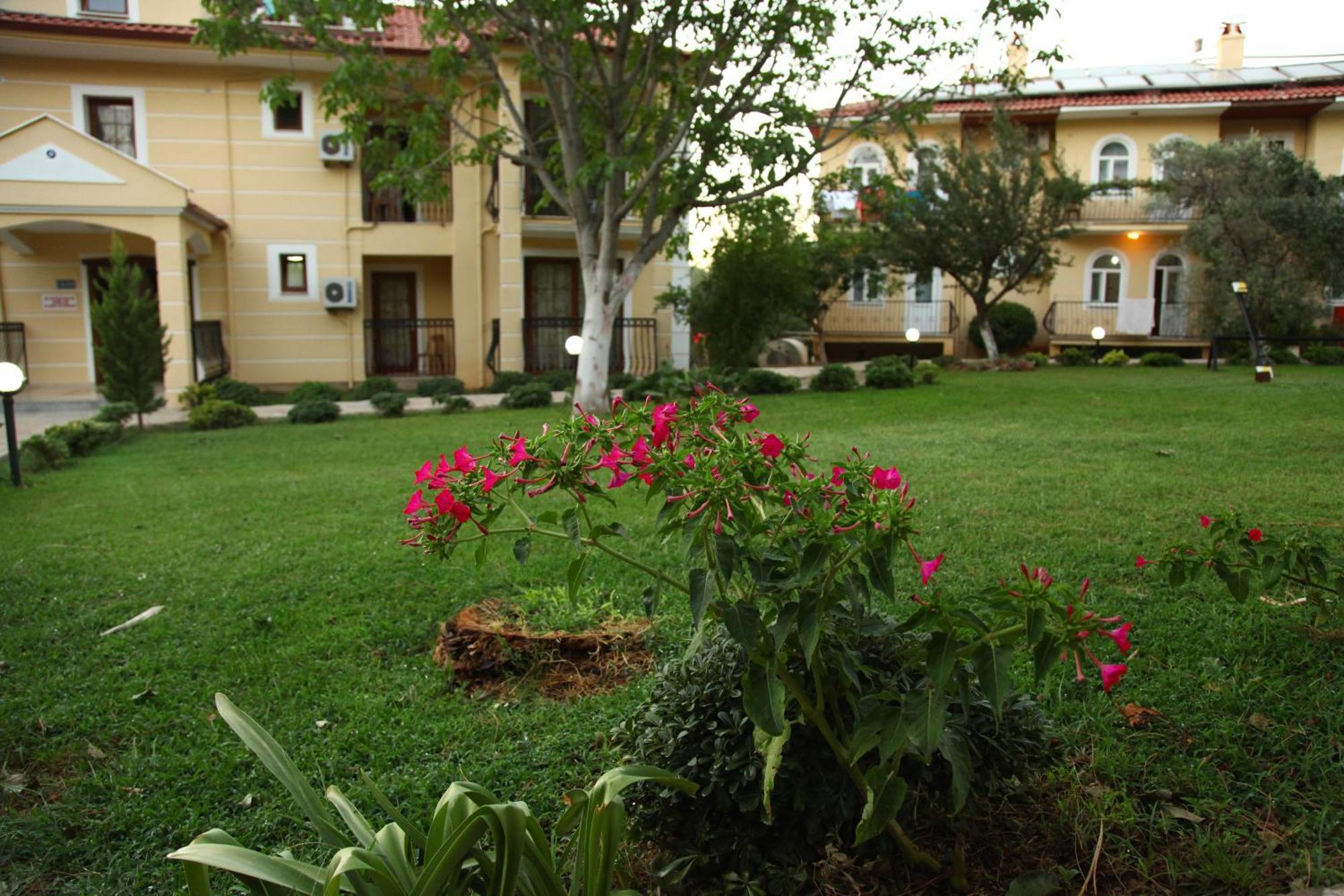 Gokcen Apartments Oludeniz Exterior photo